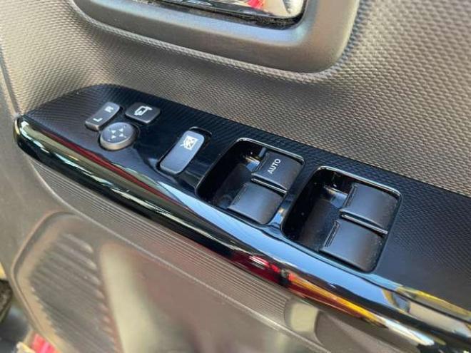 スペーシアカスタム ハイブリッド XSターボ 4WD　1年走行距離無制限保証/Bluetooth/ナビ・フルセグTV/全方位カメラ/両側パワースライドドア/エンジンスターター/ETC/コーナーセンサー/シートヒーター/ミラーヒーター/夏冬タイヤ付き/ワンオーナー/修復歴無し 660