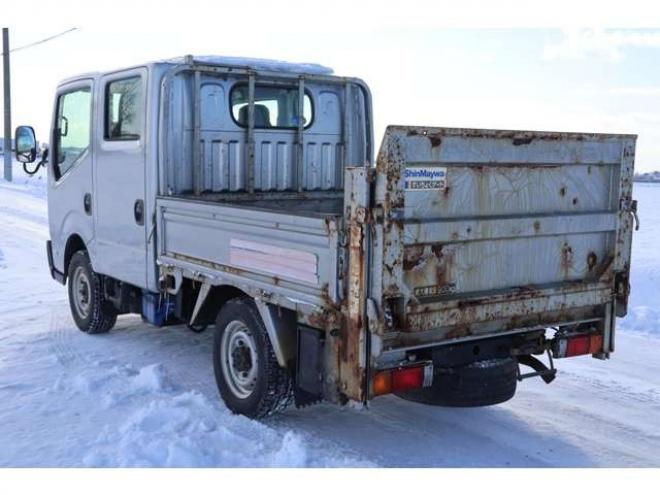 アトラス3.0 ダブルキャブ フルスーパーロー ディーゼルターボ 4WD　検1年　キーレス　MT 3000