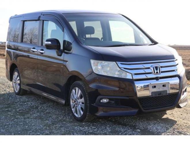 ステップワゴン2.0 スパーダ Z クールスピリット 4WD　検2年　両側電動スライドドア　バックモニター　パドルシフト　ETC　 自社　ローンカノウ 2000