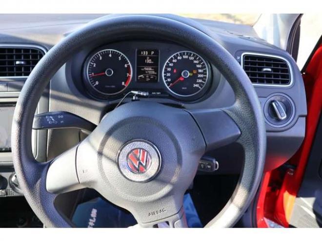 ポロ1.4 コンフォートライン　検R9/5　社外ナビ　バックカメラ　TV　自社　ローンカノウ 正規輸入車 2WD 1400