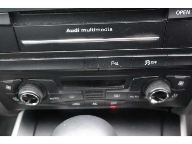 アウディA4 2.0 TFSI クワトロ 4WD　検二年　自社　ローンカノウ 正規輸入車 2000