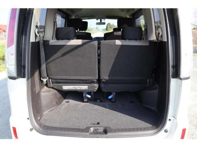 セレナ2.0 ライダー ブラックライン 4WD　検R8/2　自社　ローンカノウ　両電スラ 2000