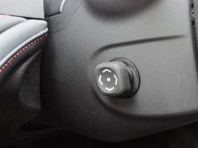 マジェスタ2.5 Four 4WD　プリクラッシュセーフティー/純正ナビ/フルセグTV/バックカメラ/LEDヘッドライト/ビルトインETC/全席シートヒーター/パワーシート/グリップヒーター/レーダークルーズコントロール 2500