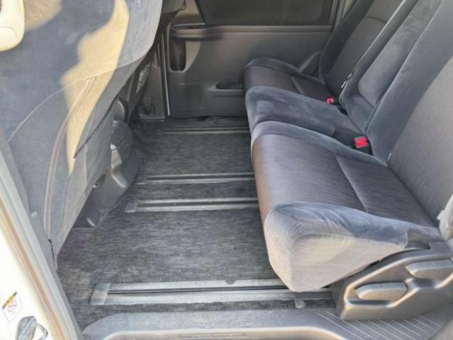 ヴェルファイア2.4 Z 4WD　両側Pスライド　フリップダウン 2400