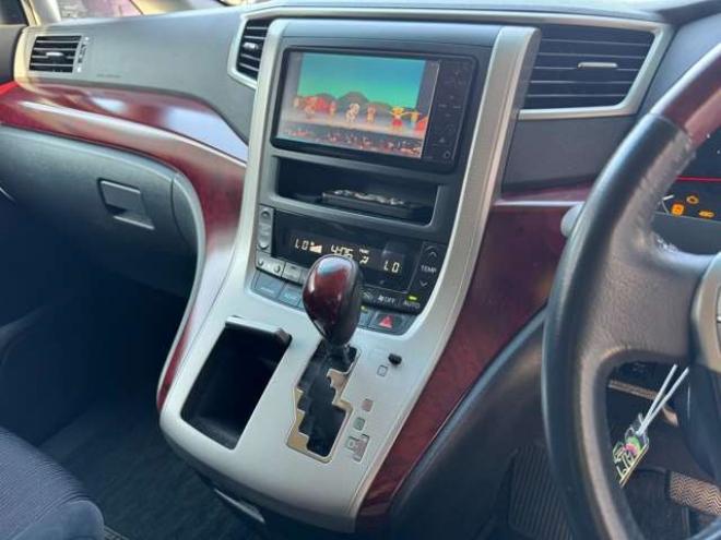 ヴェルファイア2.4 Z 4WD　両側Pスライド　フリップダウン 2400