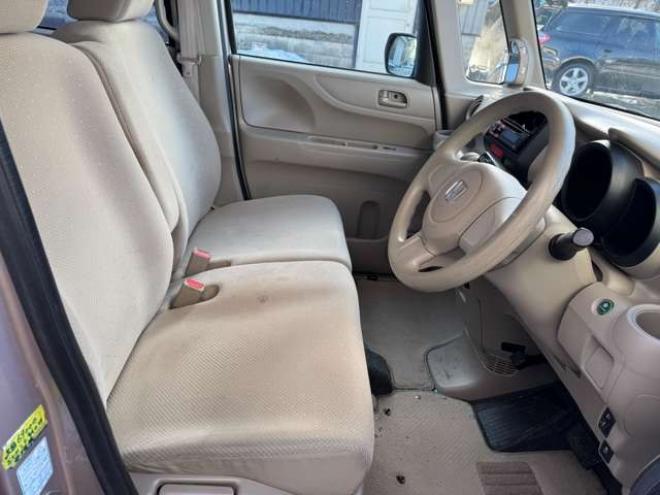 N-BOXG 4WD　夏冬タイヤ 660