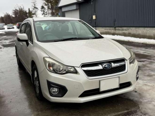 インプレッサスポーツ 2.0 i アイサイト 4WD　ナビ　TV　Bカメラ　Egスターター　夏冬タイヤ 2000