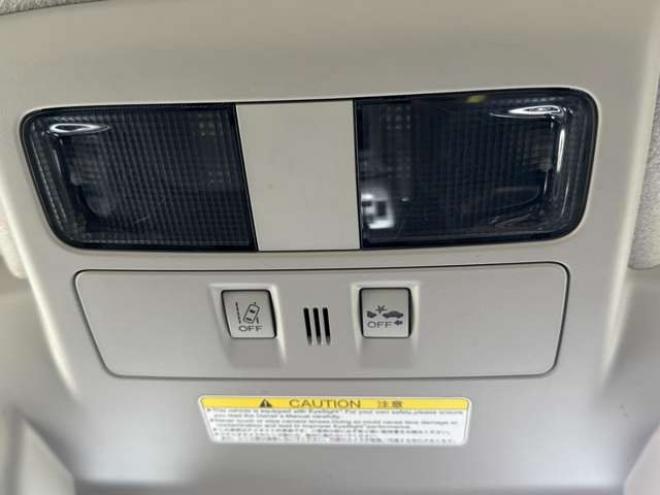 インプレッサスポーツ 2.0 i アイサイト 4WD　ナビ　TV　Bカメラ　Egスターター　夏冬タイヤ 2000