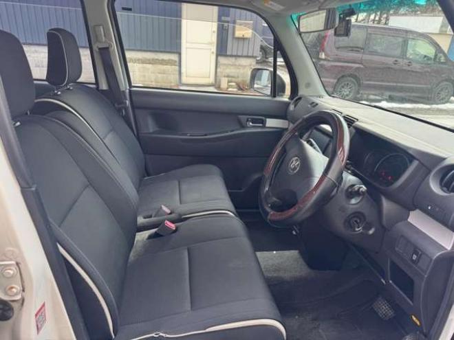 ピクシススペースカスタム X 4WD　夏冬タイヤ　ナビ　TV　HID　Bluetooth 660