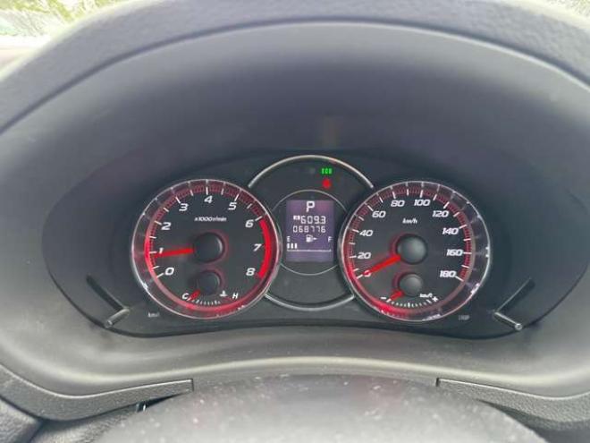 エクシーガ2.0 i-S アドバンテージ ライン 4WD　スマートキー　ナビ　TV 2000