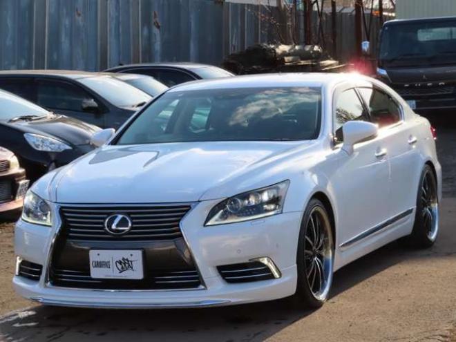レクサスLS 460 バージョンC Iパッケージ　エンジンスターター・ETC・ステアリングヒーター・シートヒーター・革シート・クルーズコントロール 2WD 4600