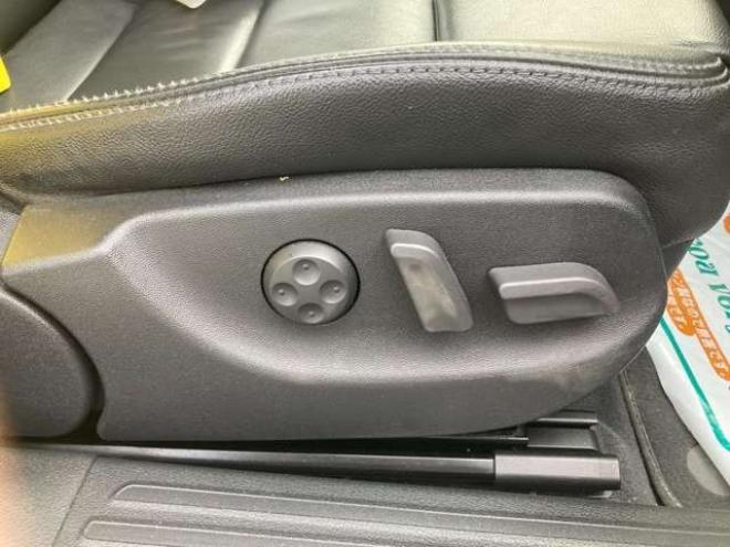 アウディA6 3.0 TFSI クワトロ Sライン 4WD　スマートキー　ナビ・TV ETC 盗難防止システム 革シート オートクルーズコントロール 正規輸入車 3000
