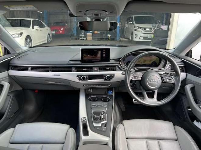 アウディA5 2.0 TFSI クワトロ スポーツ 4WD　ガラスルーフ・グレーレザー・バーチャルコックピット・純正ナビ・地デジ・純正19AW・マトリクスヘッドライト・法定12ヵ月点検整備付 正規輸入車 2000