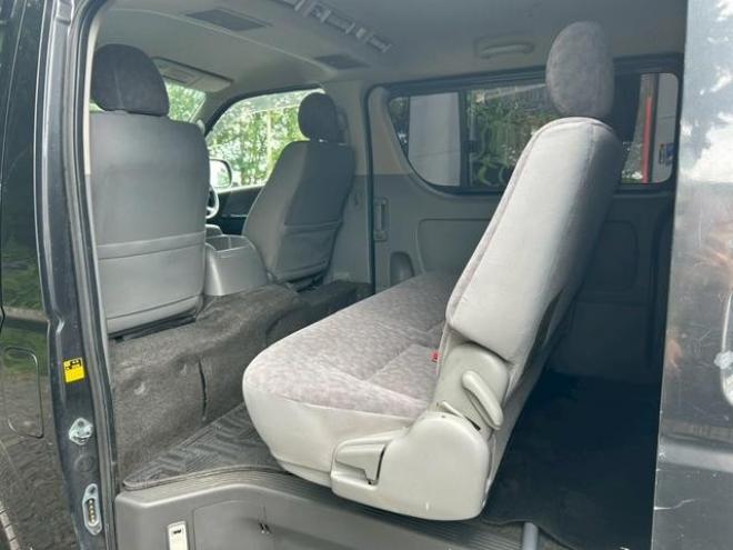 ハイエースバン　４ＷＤ　ＥＴＣ　両側スライドドア　アルミホイール　エアコン　パワーウィンドウ　運転席エアバッグ　助手席エアバッグ　ＣＤ　ＵＳＢ　Ｂｌｕｅｔｏｏｔｈ 4WD 2500(D) 5Dr