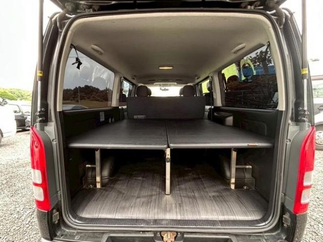 ハイエースバン　スーパーＧＬ　ＥＴＣ　バックカメラ　ナビ　両側スライドドア　ＡＴ　アルミホイール　エアコン　パワーウィンドウ　運転席エアバッグ 4WD 3000(D) 5Dr