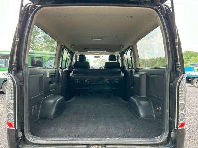 ハイエースバン　スーパーＧＬ　ＥＴＣ　バックカメラ　ナビ　両側スライドドア　ＡＴ　アルミホイール　エアコン　パワーウィンドウ　運転席エアバッグ 4WD 3000(D) 5Dr