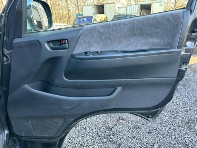 ハイエースバン　４ＷＤ　バックカメラ　ナビ　ＴＶ　衝突被害軽減システム　両側スライドドア　オートライト　電動格納ミラー　ＡＴ　ＣＤ　ＵＳＢ　エアコン　パワーウィンドウ　運転席エアバッグ 4WD 2500(D) 5Dr