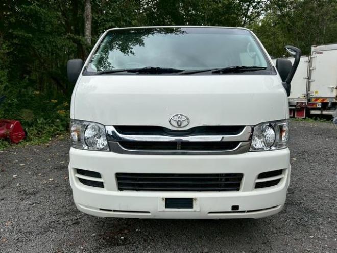ハイエースバン　４ＷＤ　ＥＴＣ　ナビ　両側スライドドア　ＡＴ　ミュージックプレイヤー接続可　エアコン　運転席エアバッグ 4WD 3000(D) 5Dr