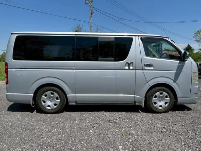 ハイエースバンスーパーＧＬ　４ＷＤ　ナビ　両側スライドドア　電動格納ミラー　ＡＴ　エアコン　パワーウィンドウ　運転席エアバッグ　助手席エアバッグ 4WD 2500(D) 5Dr