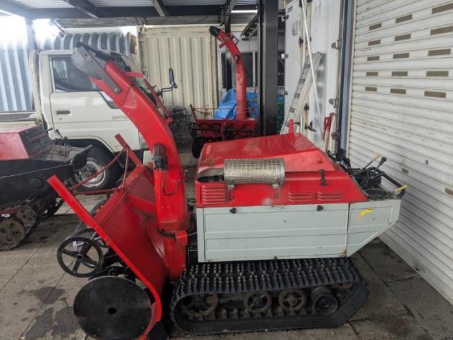 除雪機ヤンマーYSR　2600　２６馬力　２段オーガ　ディーゼル