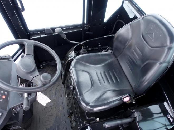 ホイールローダCAT 901B2  バケット容量0.4m3