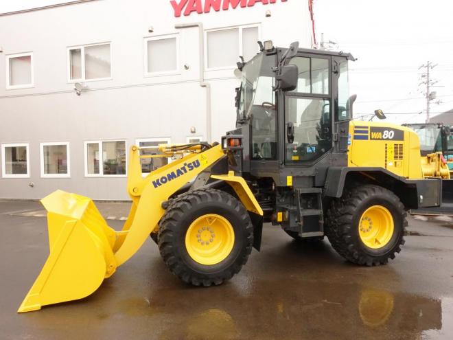 ホイールローダコマツ WA80-8　バケット容量0.9m3