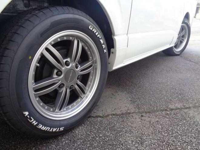 ハイエースバン3.0 スーパーGL ダークプライム ロングボディ ディーゼルターボ 4WD　ワンオーナー　R6年タイミングベルト交換済　スマートキー　　社外ナビ　バックカメラ　フロント・サイドカメラ　バッドラッカー17インチアルミホイール　バッドフェイスボンネット 3000