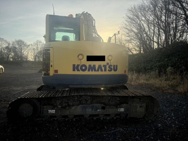 バックホーPC138US-8