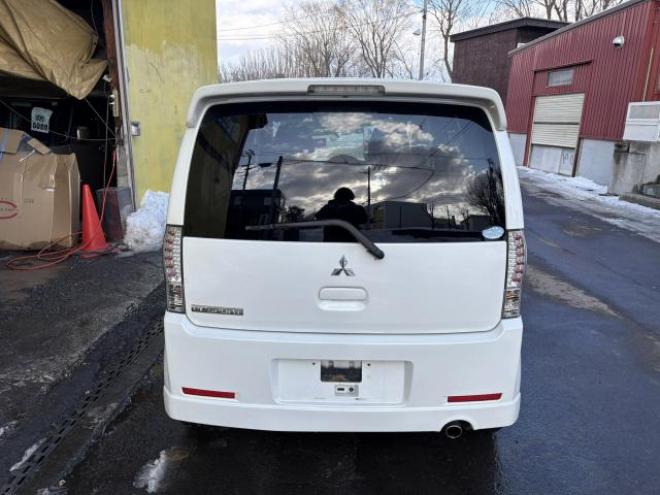 eKスポーツ（特別価格車）R ターボ 4WD 660 5Dr