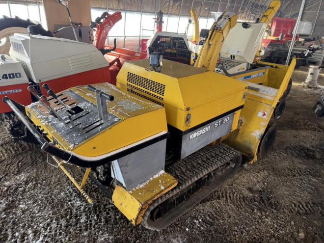 除雪機コバシ ST30 30馬力 ディーゼル除雪機 エンジン始動性抜群