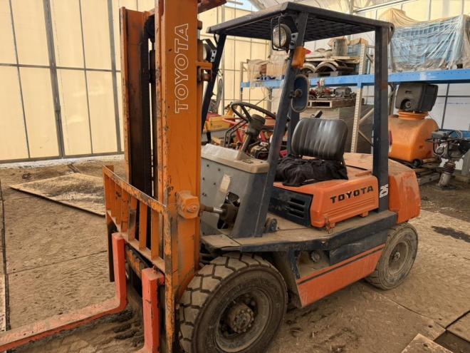 フォークリフトトヨタ 4FG25 2.5トン ガソリン 