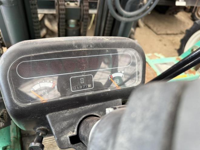 フォークリフト三菱 FG20 2トン 3段フルフリーマスト ダブルタイヤ 