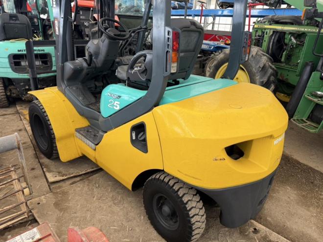 フォークリフトコマツ FD25HW-15 2.5トンディーゼル ヒンジ付き ダブルタイヤ