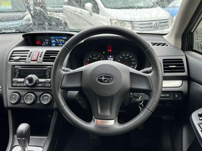 インプレッサスポーツ 1.6 i-L 4WD　アイドリングストップ　フォグランプ　横滑り防止装置　社外CDオーディオ　純正アルミホイール夏　社外アルミホイール冬 1600