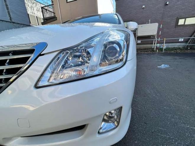 クラウンロイヤル 3.0 ロイヤルサルーン i-Four 4WD　フルセグTV　ナビ　バックモニター　ETC　クルーズコントロール　パワーシート 3000