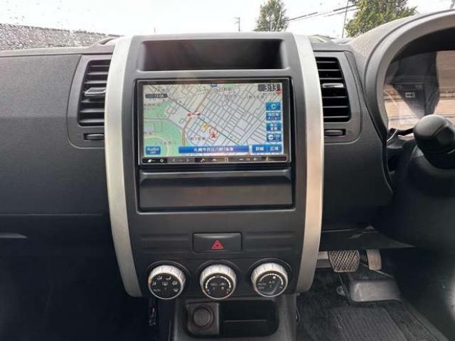 エクストレイル2.0 20X 4WD　純正アルミホイール夏　SDナビ　ETC　前後シートヒーター　ヒルディセントコントロール　4WD切り替スイッチ　社外アルミホイール冬　バックモニター　インテリキー 2000