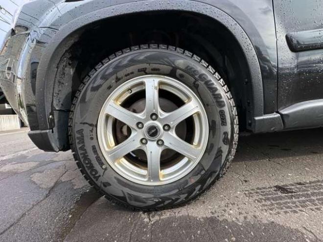 エクストレイル2.0 20X 4WD　純正アルミホイール夏　SDナビ　ETC　前後シートヒーター　ヒルディセントコントロール　4WD切り替スイッチ　社外アルミホイール冬　バックモニター　インテリキー 2000