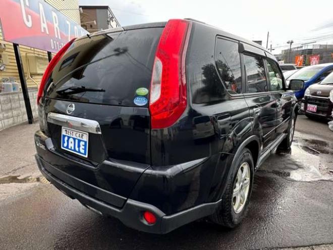 エクストレイル2.0 20X 4WD　純正アルミホイール夏　SDナビ　ETC　前後シートヒーター　ヒルディセントコントロール　4WD切り替スイッチ　社外アルミホイール冬　バックモニター　インテリキー 2000