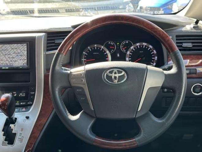 ヴェルファイア2.4 Z プラチナセレクション 4WD　両側パワースライドドア　パワーバックドア　スマートキーETC　ナビ　Bluetooth　地デジ　純正18インチアルミホイール夏　横滑り防止装置　コーナーセンサー　プッシュスタート 2400