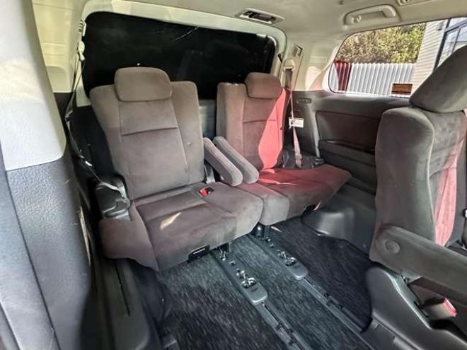 ヴェルファイア2.4 Z プラチナセレクション 4WD　両側パワースライドドア　パワーバックドア　スマートキーETC　ナビ　Bluetooth　地デジ　純正18インチアルミホイール夏　横滑り防止装置　コーナーセンサー　プッシュスタート 2400