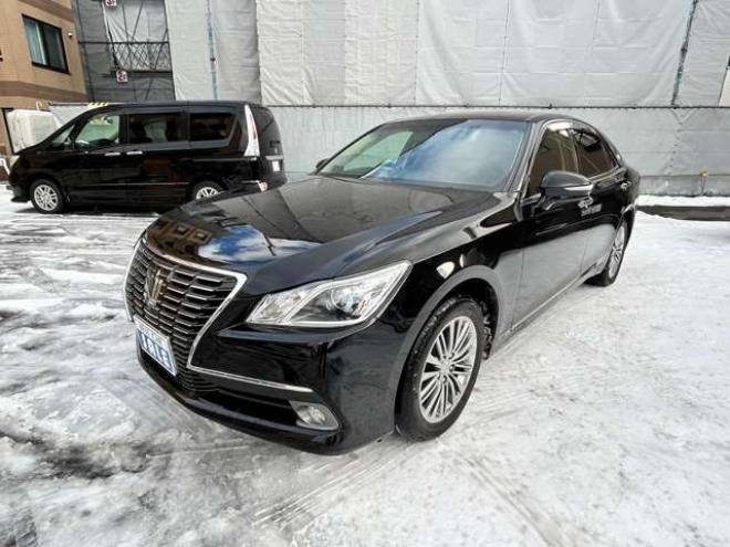 クラウンロイヤル 2.5 ロイヤル i-Four 4WD　ナビバックモニターフルセグTV　エンジンスターター　夏冬タイヤ付き　クルーズコントロール 2500