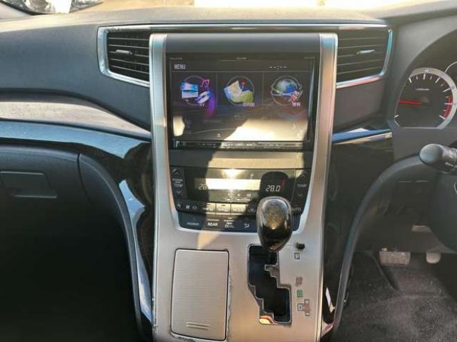 ヴェルファイア2.4 Z プラチナセレクションII タイプゴールド 4WD　両側パワースライドドア　Bluetooth　ALPINEフリップダウンモニター　イクリプスナビ　パワーバックドア　ETC　社外アルミホイール冬　バックカメラ　横滑り防止装置　コーナセンサー　プッシュスタート 2400