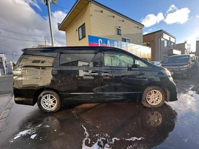 ヴェルファイア2.4 Z プラチナセレクションII タイプゴールド 4WD　両側パワースライドドア　Bluetooth　ALPINEフリップダウンモニター　イクリプスナビ　パワーバックドア　ETC　社外アルミホイール冬　バックカメラ　横滑り防止装置　コーナセンサー　プッシュスタート 2400