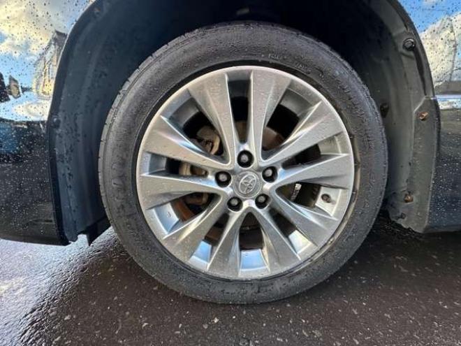 ヴェルファイア2.4 Z プラチナセレクションII タイプゴールド 4WD　両側パワースライドドア　ナビ　ワンセグ　プッシュスタート　横滑り防止装置　コーナーセンサー　パワーバックドア　純正18インチアルミホイール夏　社外アルミホイール冬　バックモニター 2400