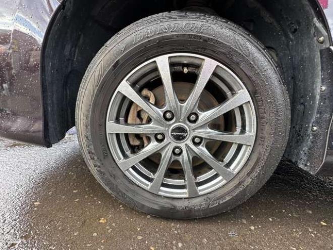 セレナ2.0 ハイウェイスター Vセレクション 4WD　両側ワンタッチオートスライドドア　アイドリングトップ　横滑り防止装置　プッシュスタート　クルーズコントロール　社外アルミホイール夏 2000