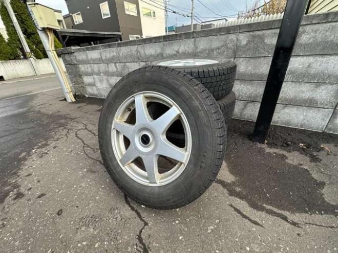 ヴェルファイア2.4 Z 4WD　片側パワースライドドア　寒冷地仕様　地デジ　Bluetooth　プッシュスタート　ETC　純正アルイホイール　社外アルミホイール冬　バックモニター　横滑り防止装置　コーナセンサー　インテリキー 2400