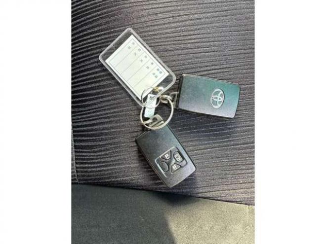 ヴェルファイア2.4 Z 4WD　片側パワースライドドア　寒冷地仕様　地デジ　Bluetooth　プッシュスタート　ETC　純正アルイホイール　社外アルミホイール冬　バックモニター　横滑り防止装置　コーナセンサー　インテリキー 2400