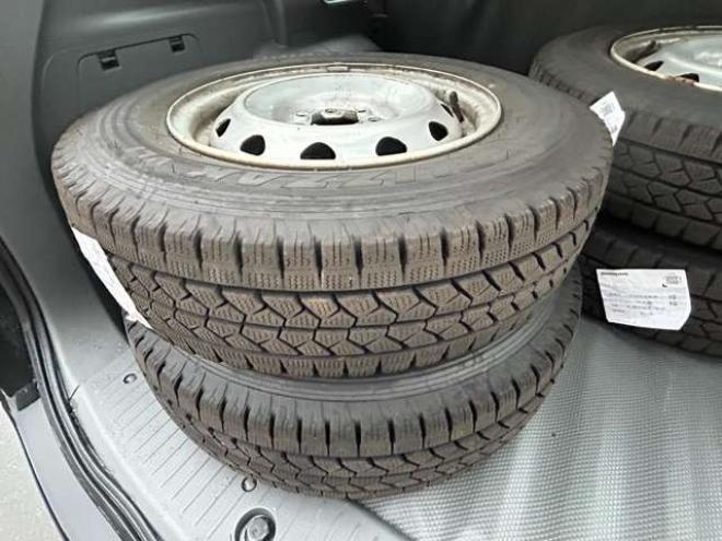 1.6 DX 4WD　エマージェンシーブレーキ　ETC　ドラレコ　キーレス 1600