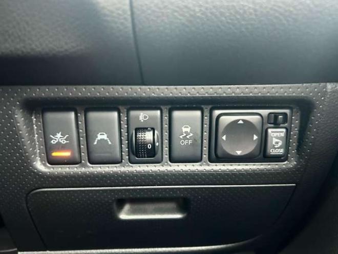 1.6 DX 4WD　エマージェンシーブレーキ　ETC　ドラレコ　キーレス 1600