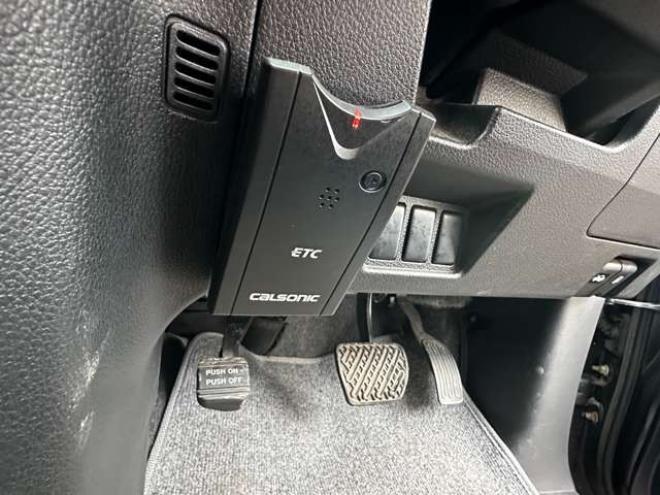 セレナ2.0 ハイウェイスター 4WD　アイドリングストップ　プッシュスタート 2000